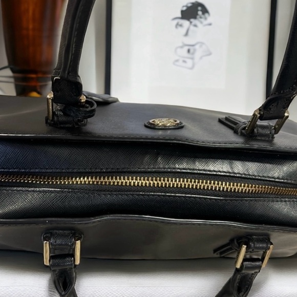 Tory Burch Mini Black Leather Robinson Dome Satchel LIKE NEW - Picture 7 of 8